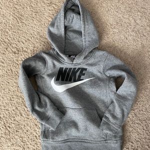 Nike Kid’s Sweatshirt 4-5